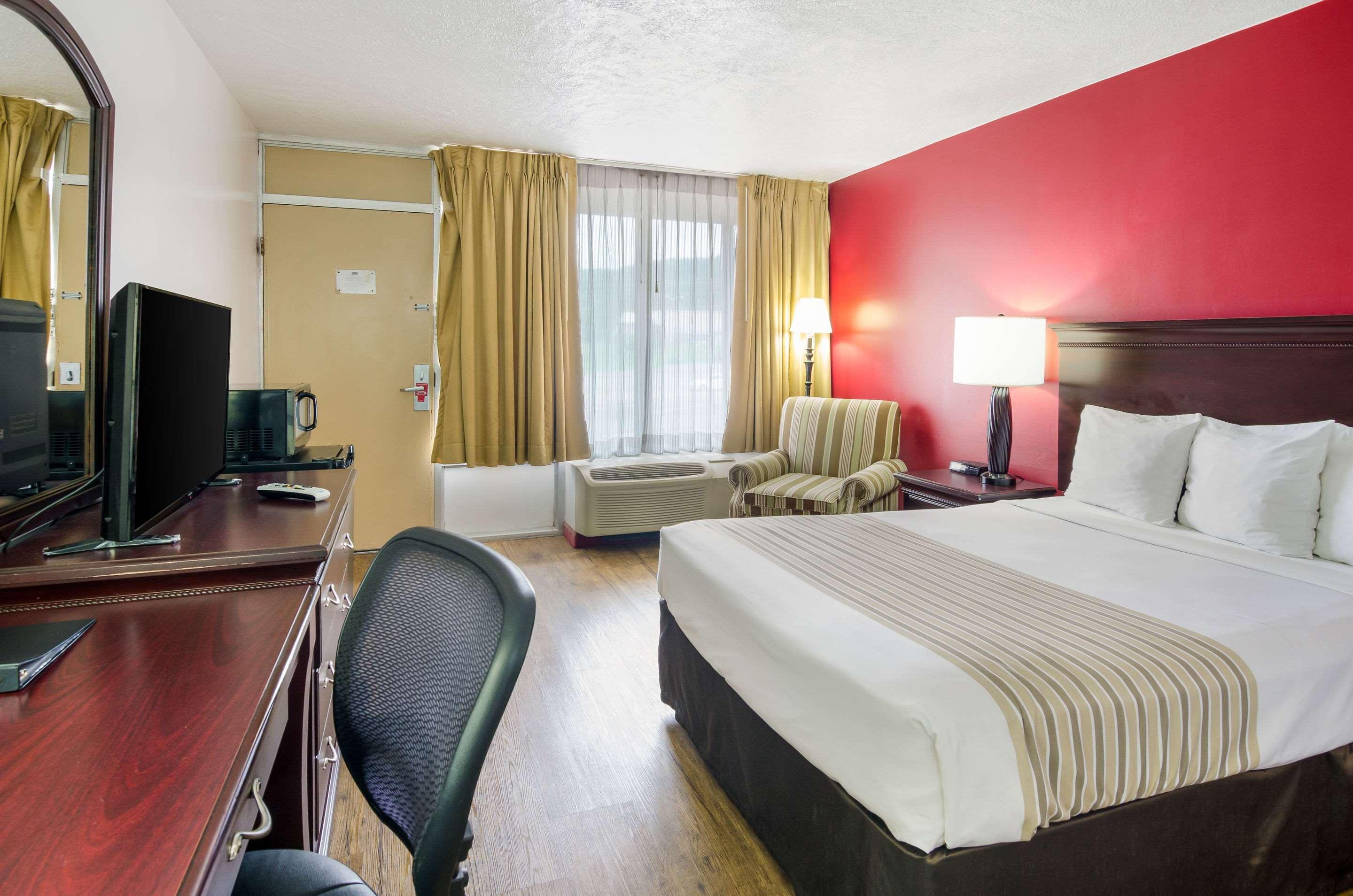 Econo Lodge Marion I-81 Екстер'єр фото