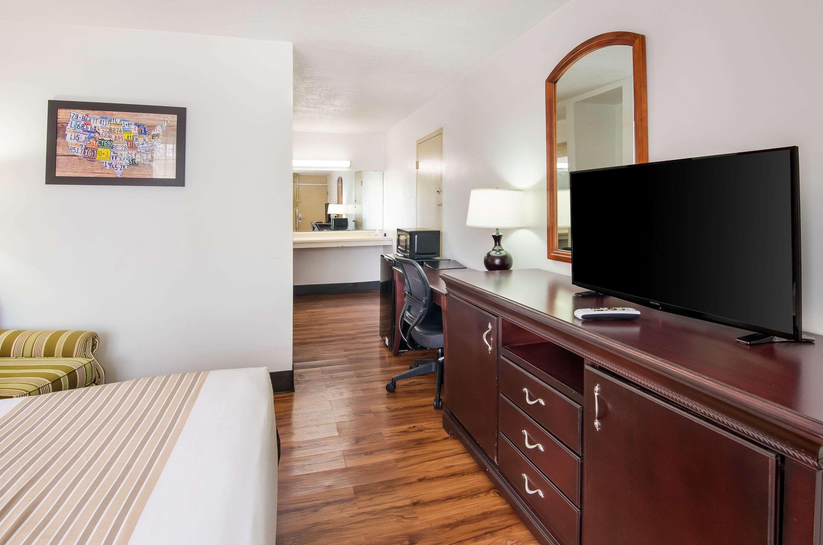 Econo Lodge Marion I-81 Екстер'єр фото