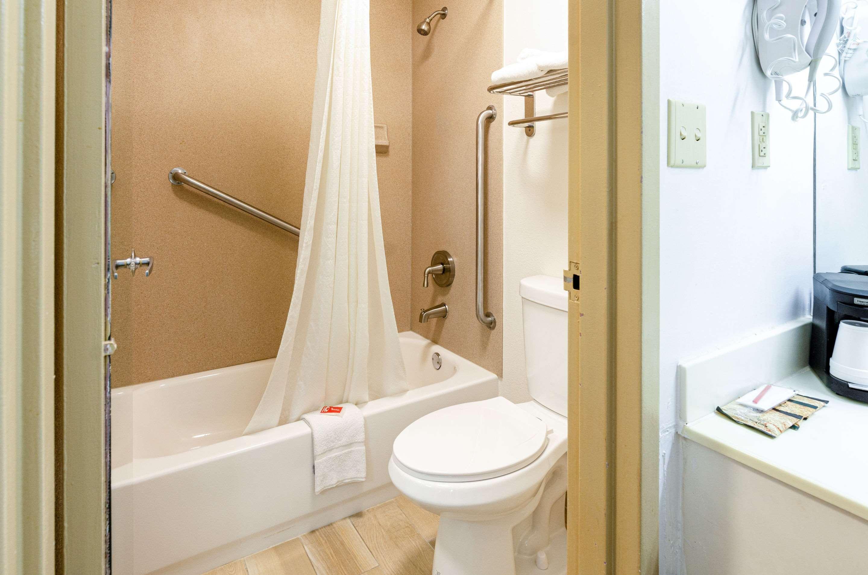Econo Lodge Marion I-81 Екстер'єр фото