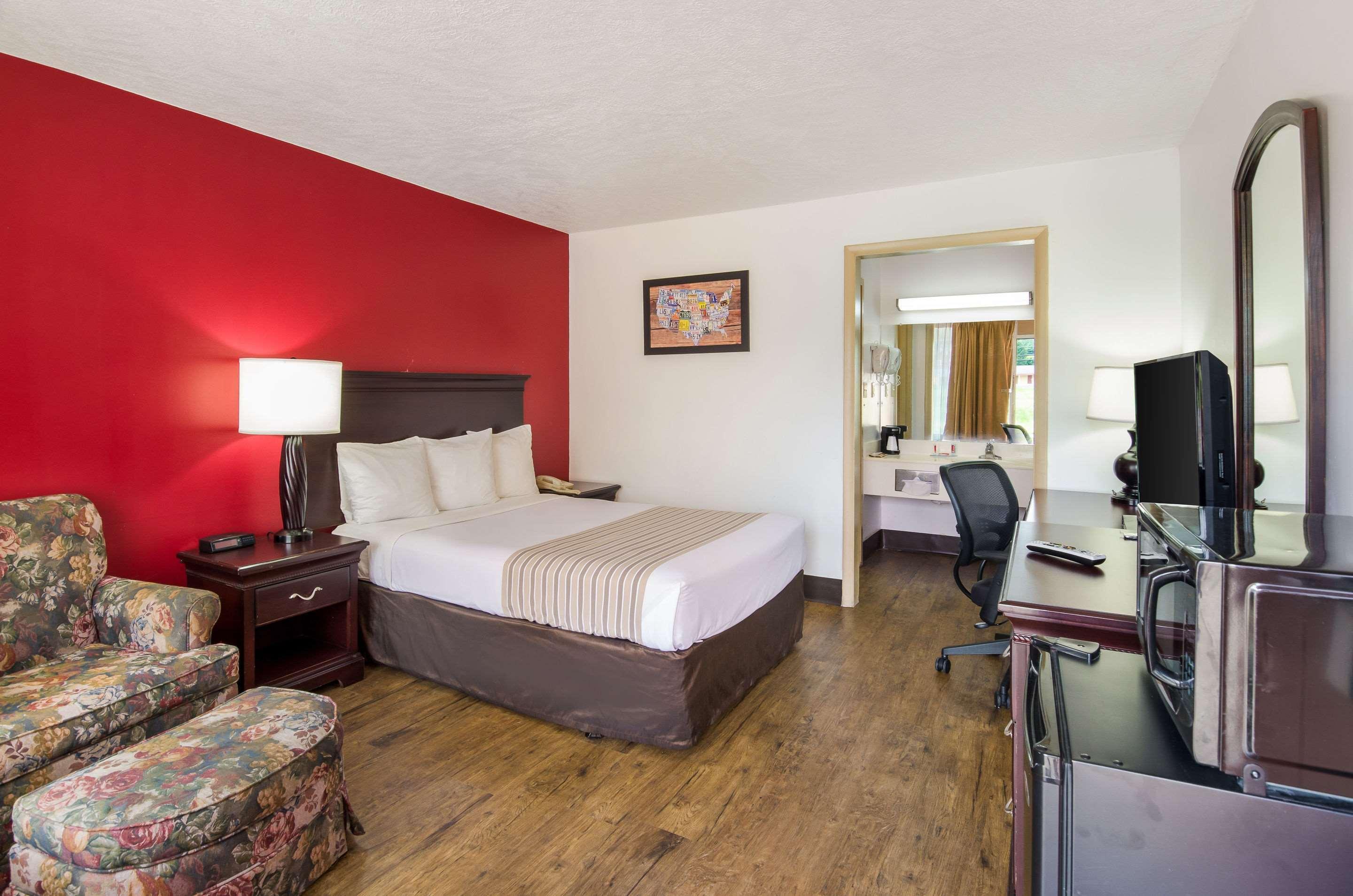 Econo Lodge Marion I-81 Екстер'єр фото