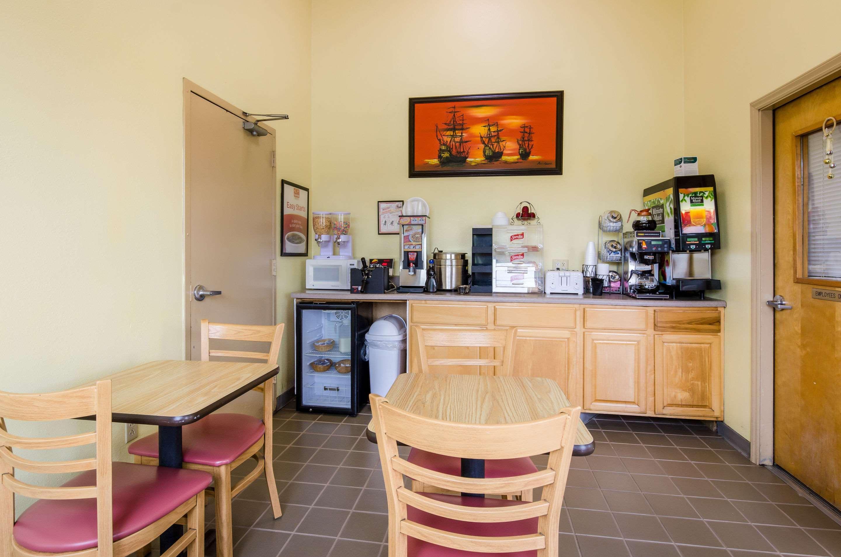 Econo Lodge Marion I-81 Екстер'єр фото