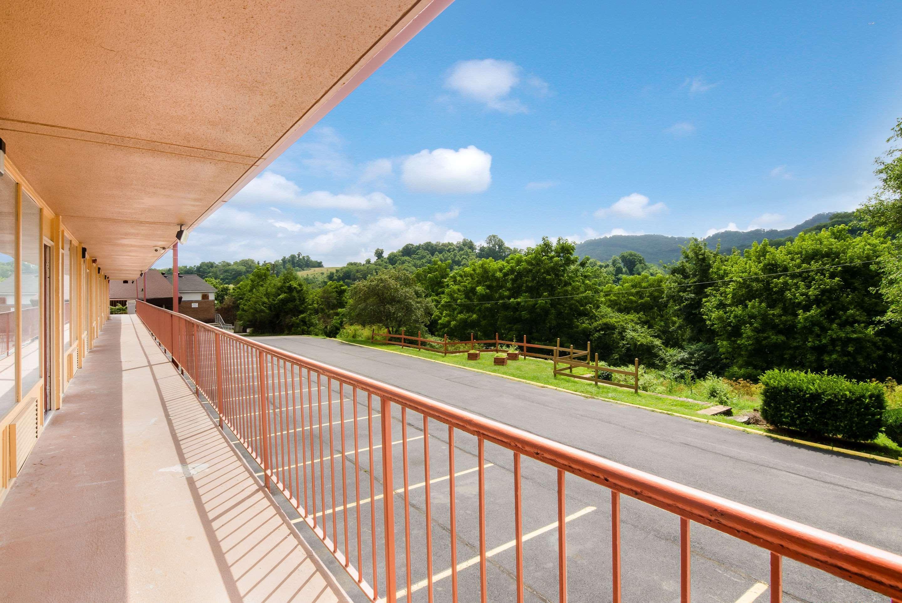 Econo Lodge Marion I-81 Екстер'єр фото