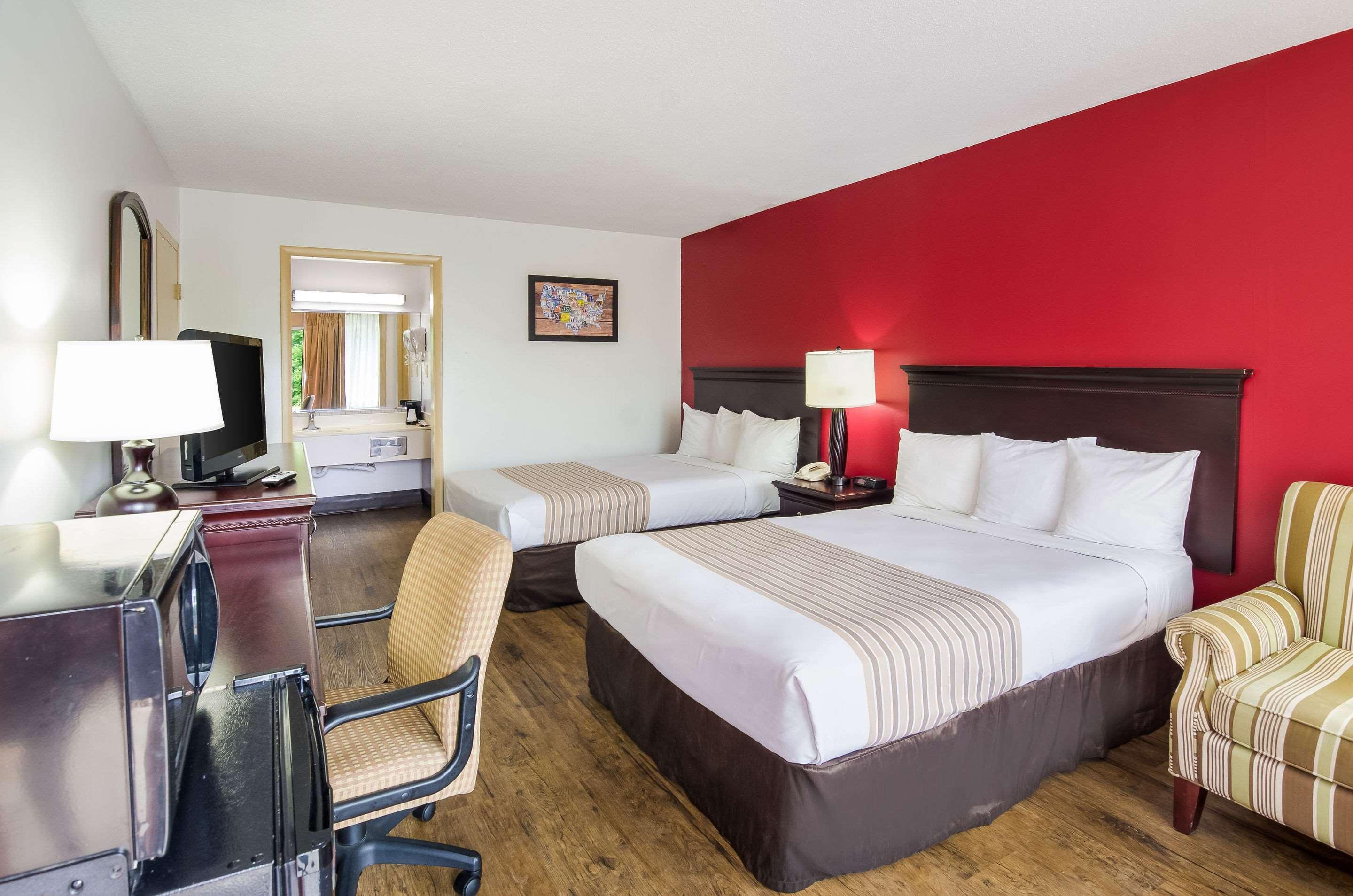 Econo Lodge Marion I-81 Екстер'єр фото