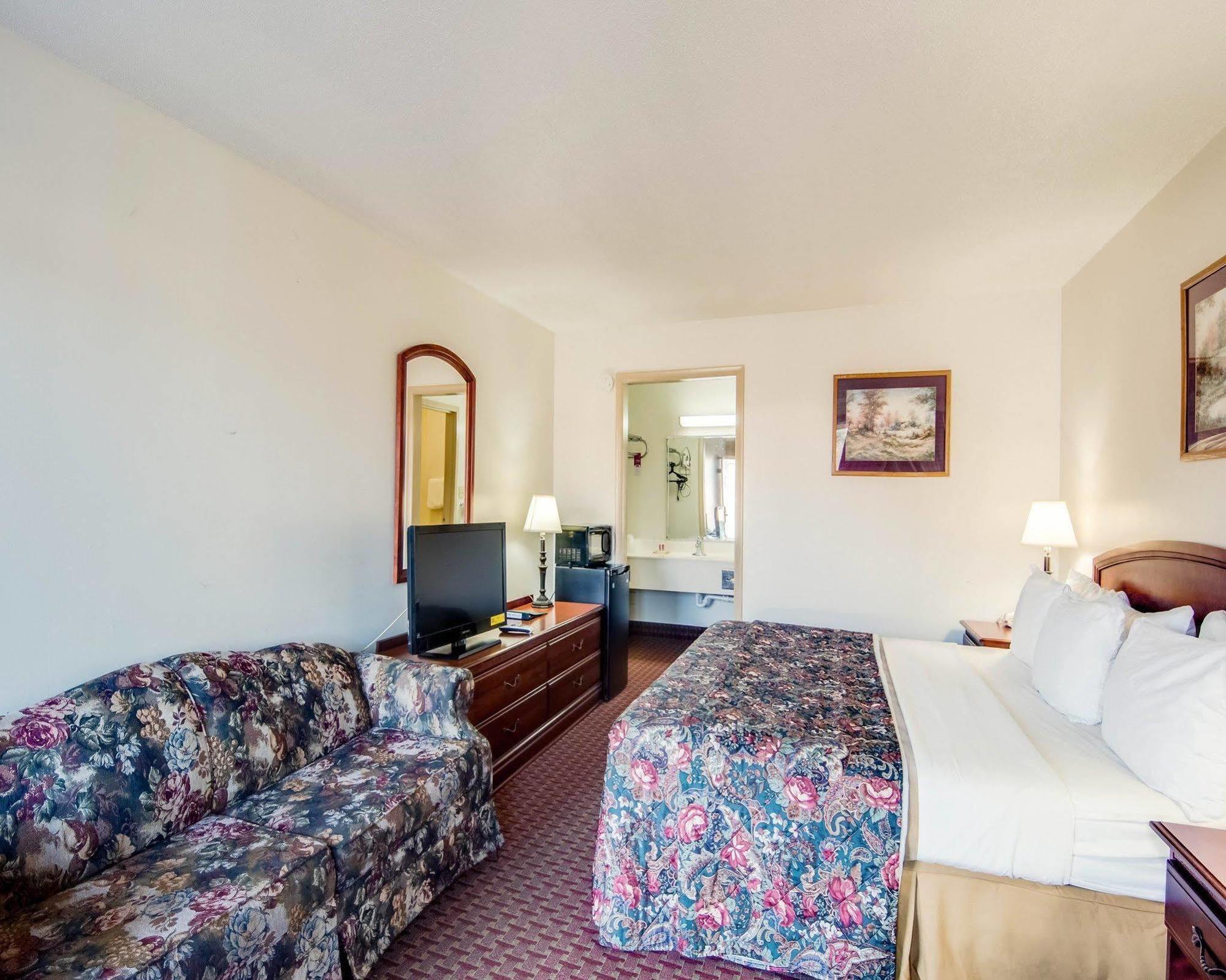 Econo Lodge Marion I-81 Екстер'єр фото