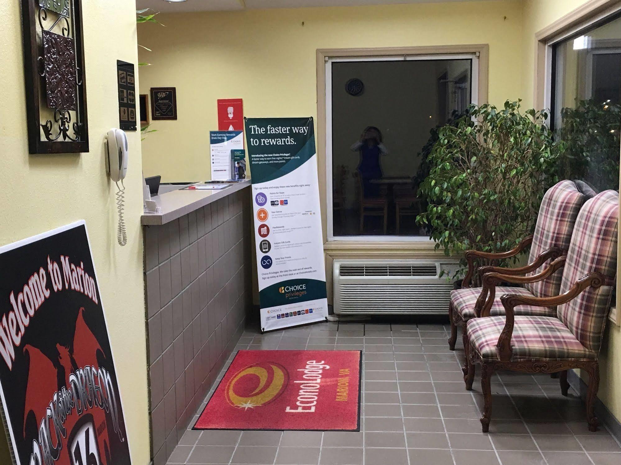 Econo Lodge Marion I-81 Екстер'єр фото