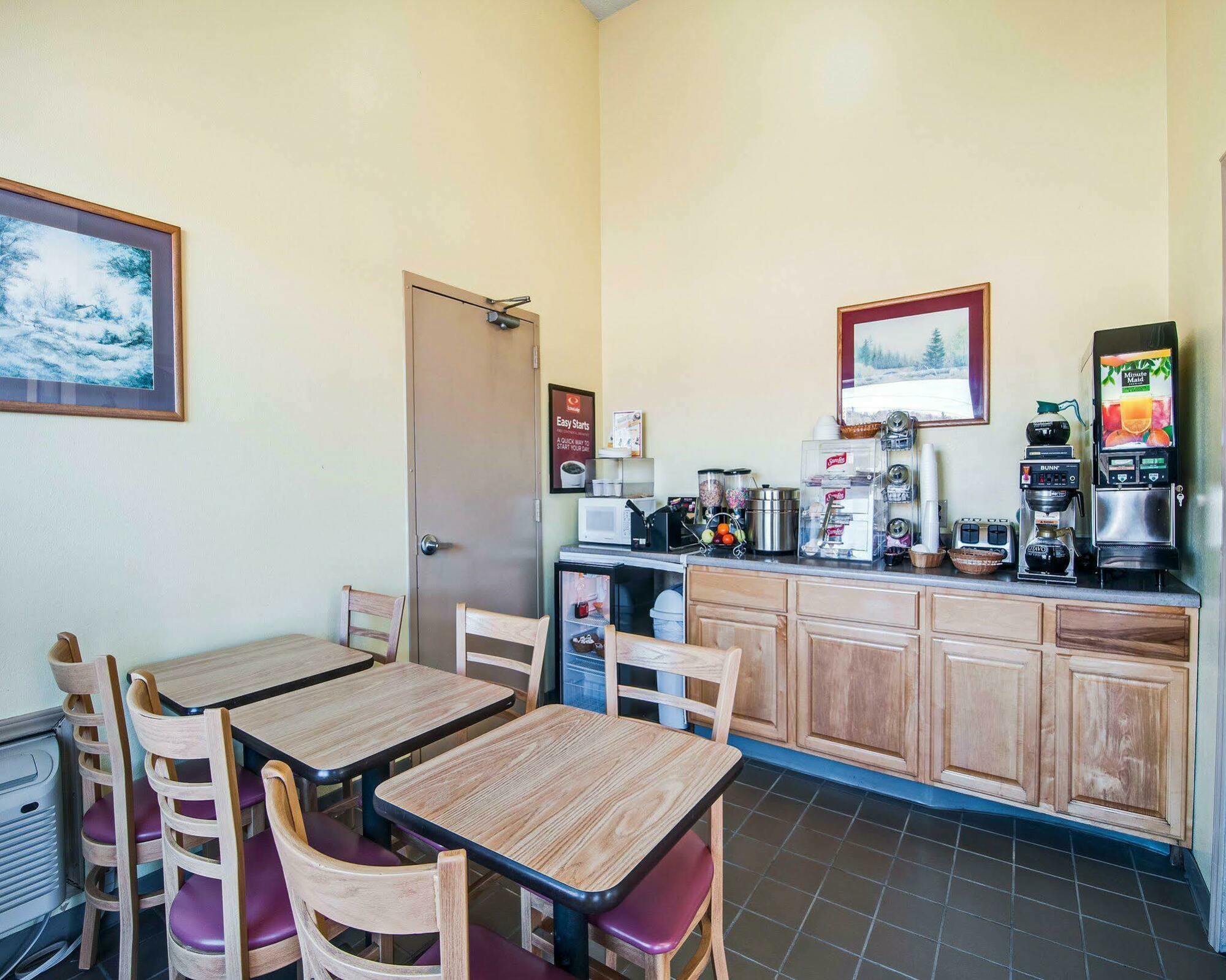 Econo Lodge Marion I-81 Екстер'єр фото